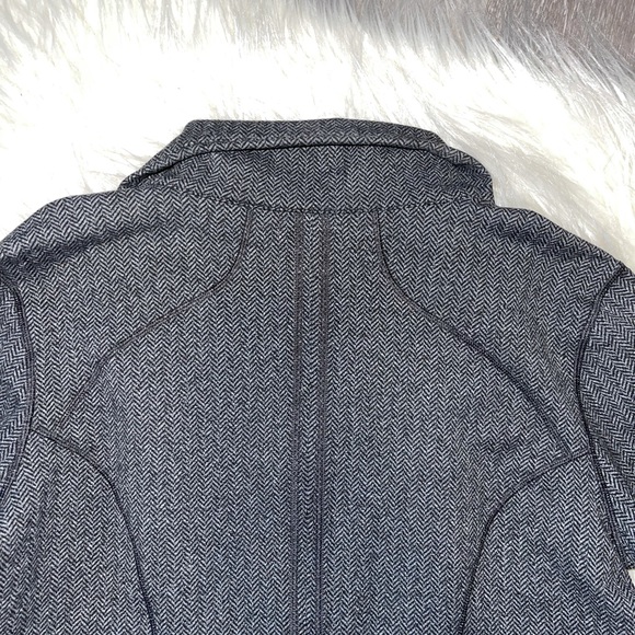 Calia by Carrie Underwood Gray Printed Zip Up - Picture 7 of 7